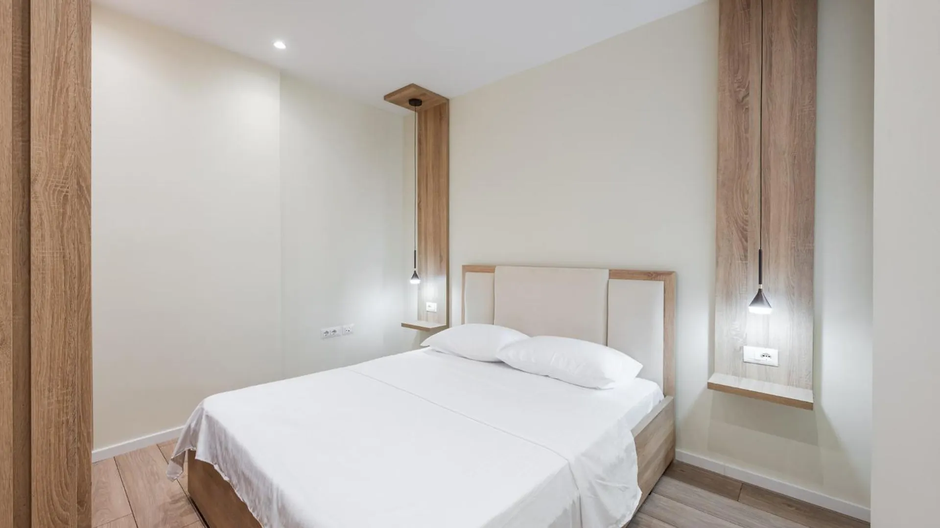Apartment Lucas Central Home Tirana